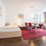 Ema House Serviced Seefeld Apartamento *