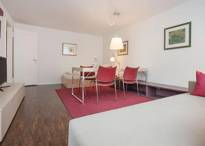 아파트 Ema House Serviced Seefeld *